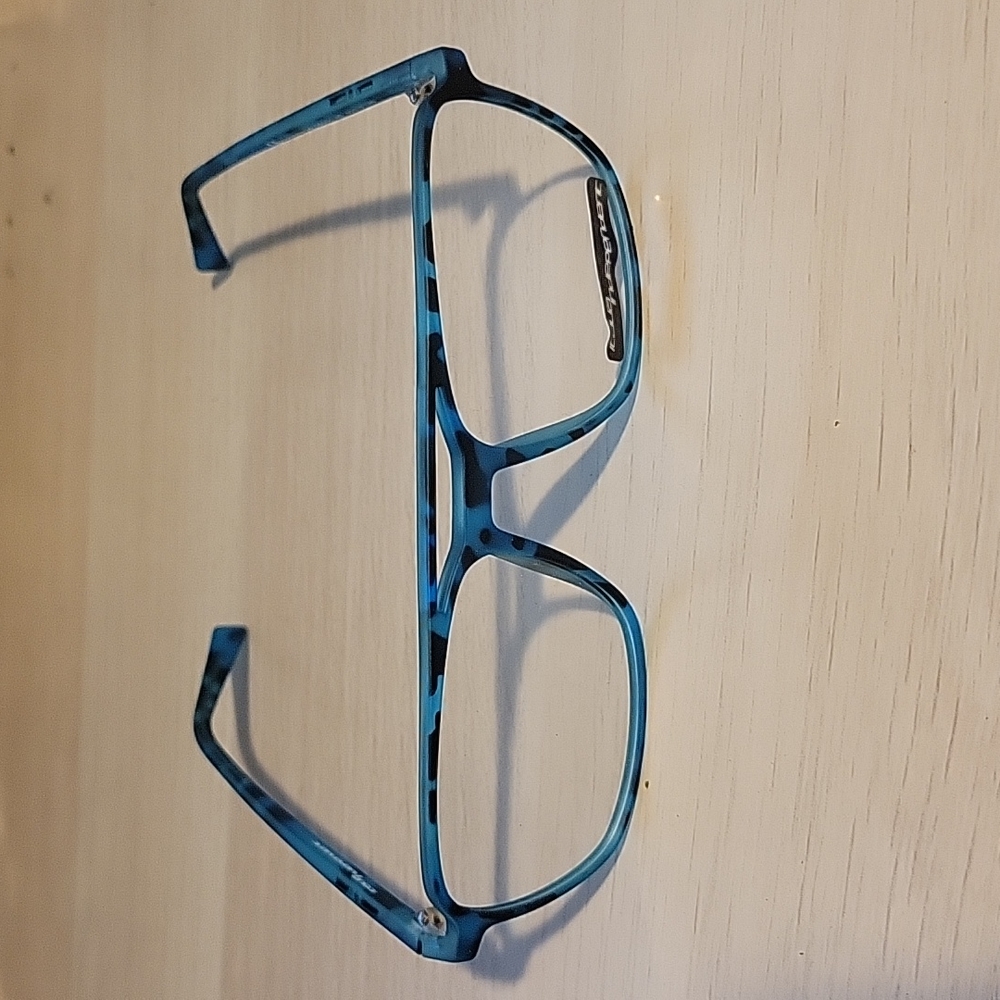 italia independent designer glasses